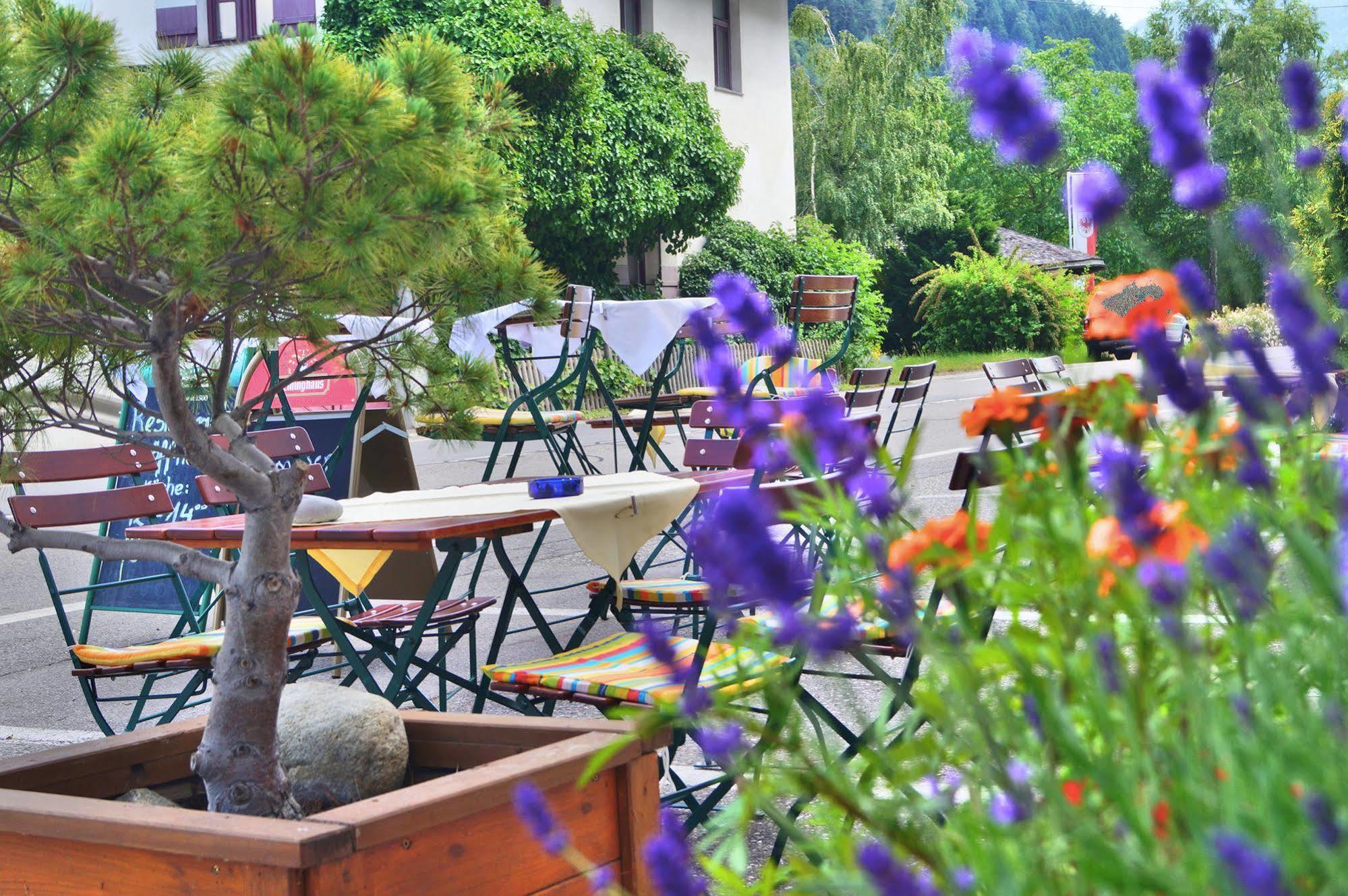 Gasthof Zum Schupfen Hotel Innsbruck Exterior photo
