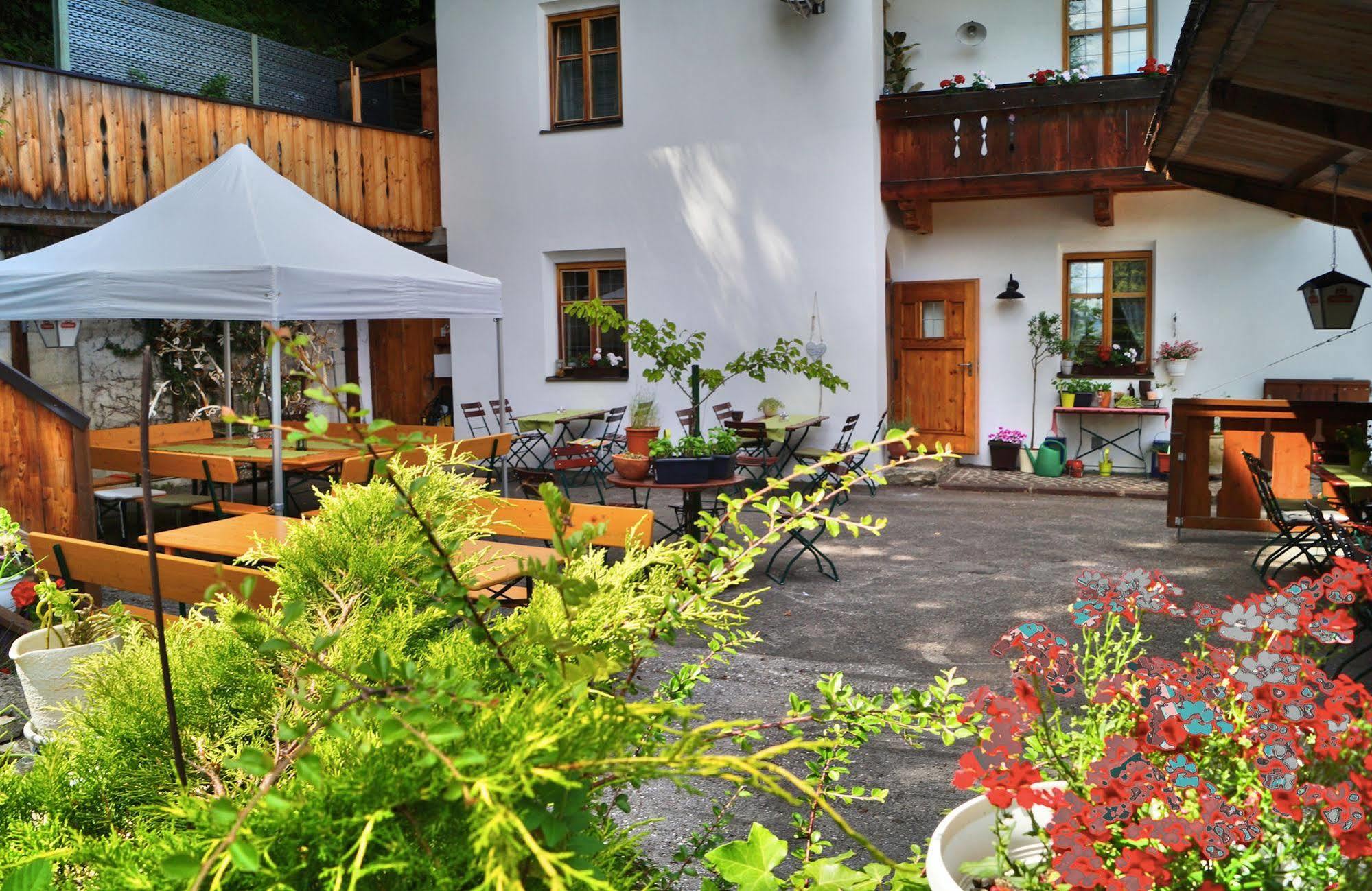 Gasthof Zum Schupfen Hotel Innsbruck Exterior photo